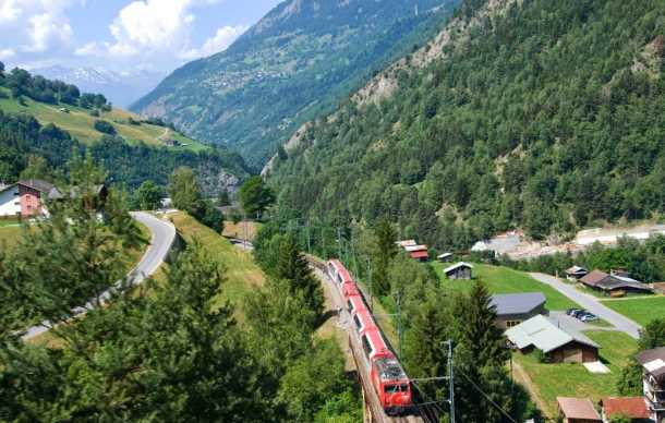 Two Fabulous Swiss Trains for Every Bucket List